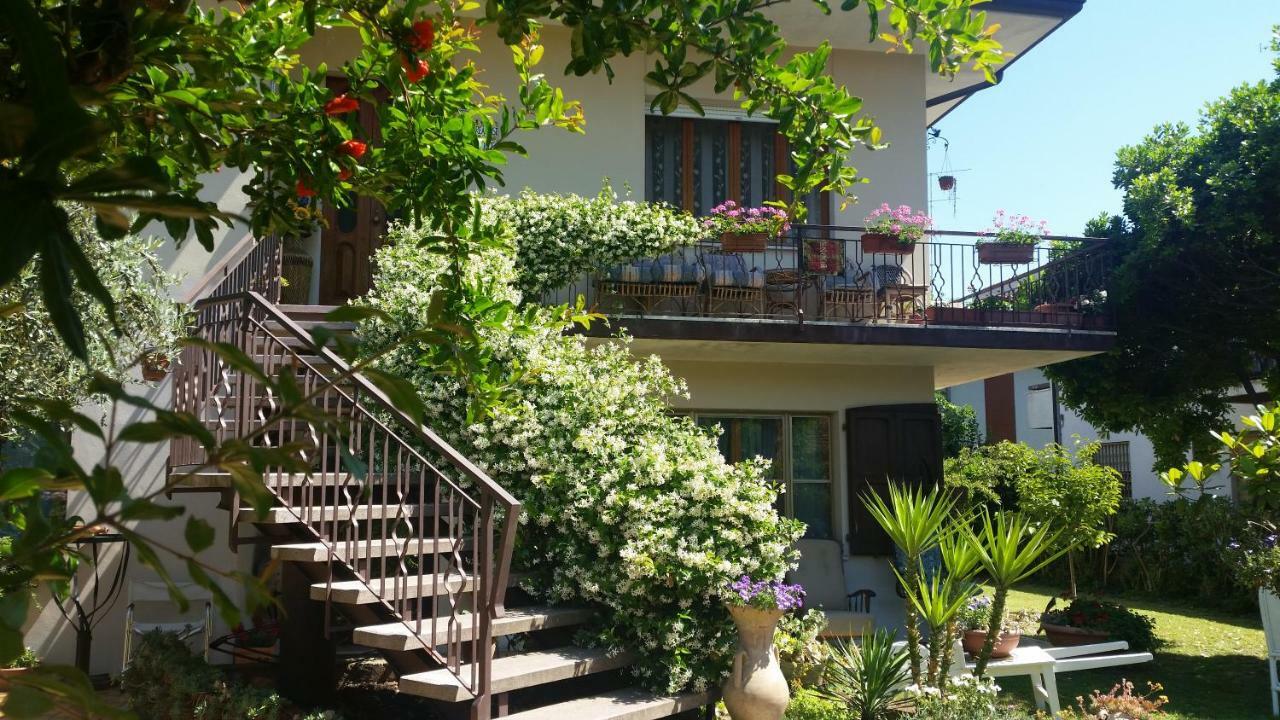 A Casa Di Gabri Bed & Breakfast San Giovanni In Marignano Bagian luar foto