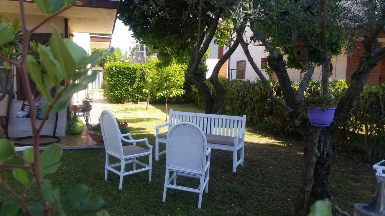A Casa Di Gabri Bed & Breakfast San Giovanni In Marignano Bagian luar foto