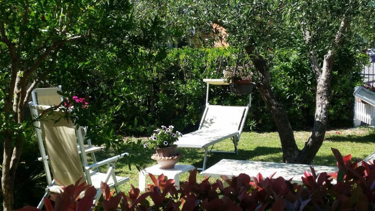 A Casa Di Gabri Bed & Breakfast San Giovanni In Marignano Bagian luar foto