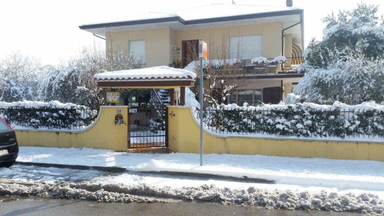 A Casa Di Gabri Bed & Breakfast San Giovanni In Marignano Bagian luar foto